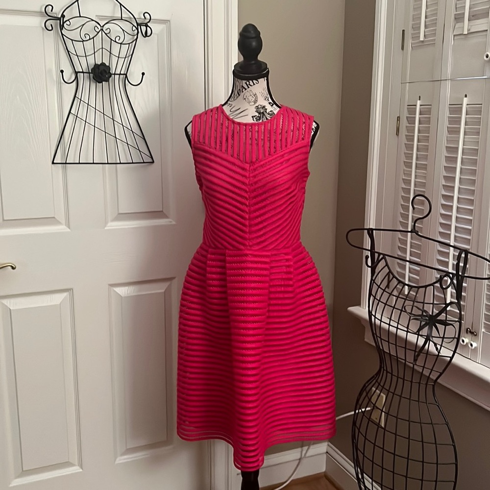 Halogen Beautiful cocktail evening/party dress size medium.